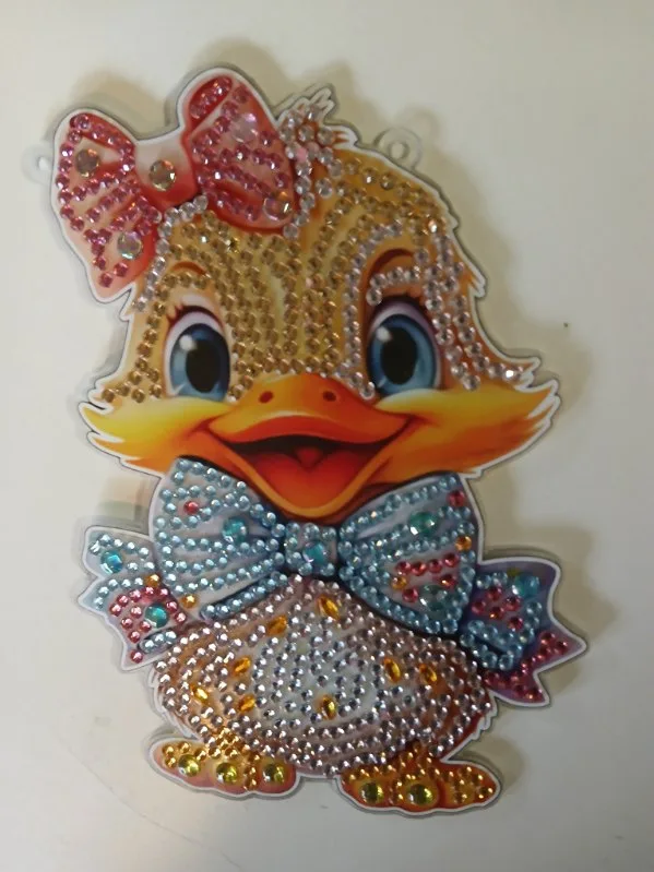 Ducky with a bow diamond art by Liz